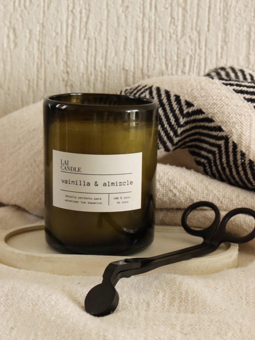 Vela aromática en vidrio soplado I Vainilla & Almizcle
