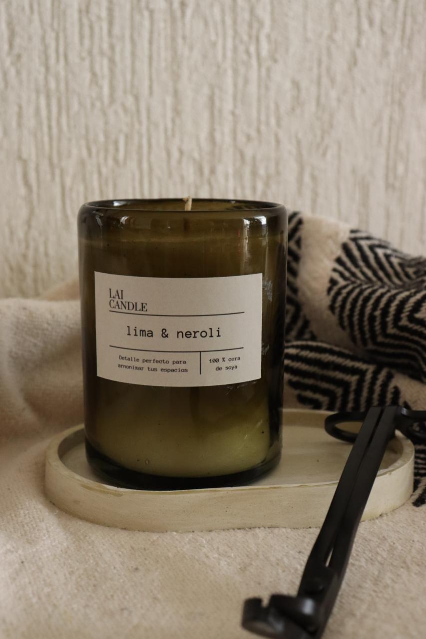 Vela aromática en vidrio soplado I Lima & Neroli
